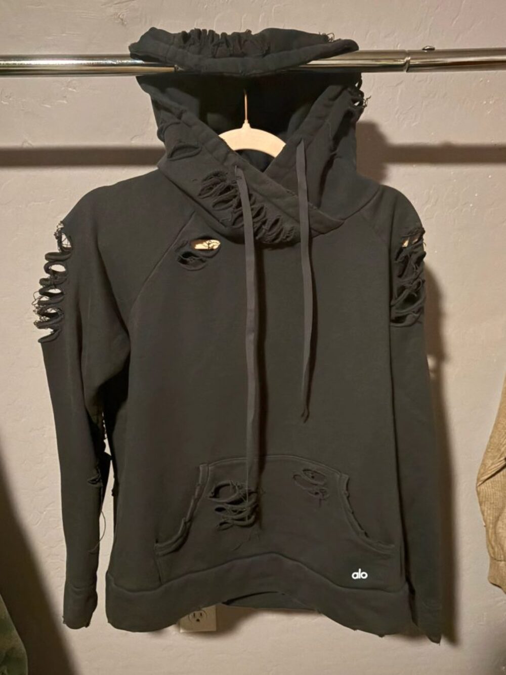 Alo hoodie